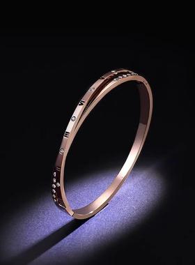 爆款玫瑰金罗马数字手链女轻奢简约钛钢手镯七夕情人节礼物送女友