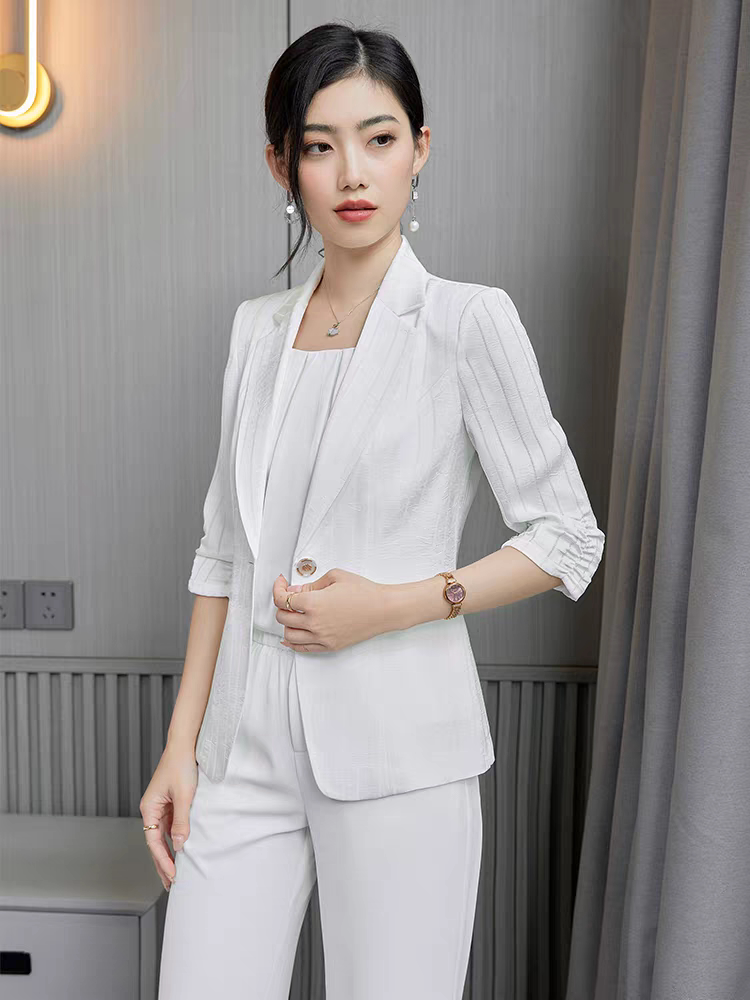 白色西装七分袖小外套薄款女2026春夏新款高级感休闲时尚中袖套装