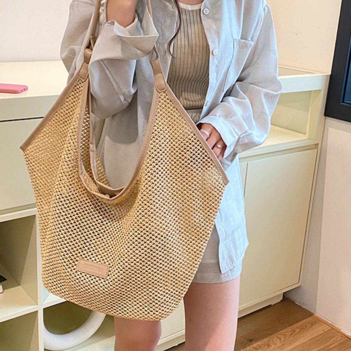 编织草编包包女夏百搭时尚韩国小众单肩水桶包海边沙滩包大容量