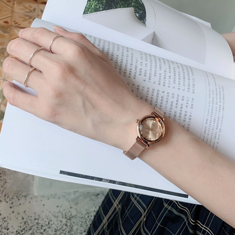 nonoan小巧复古女生手表