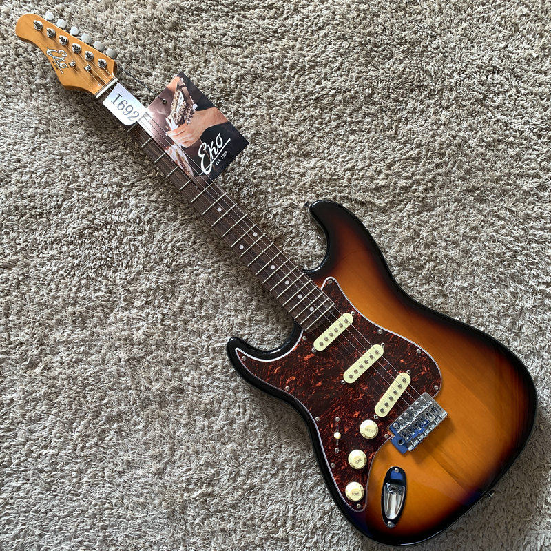 左手ST电吉他复古日落色22品反手琴 EKO正品单摇电吉他三单拾音器