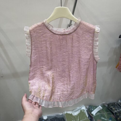 绸缎后背贝壳扣木耳边无袖小衫