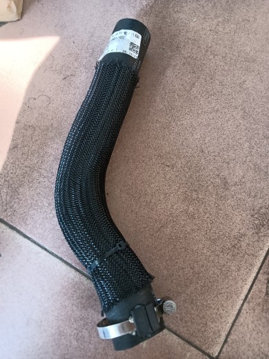 江铃撼路者U375配件 油箱加油软管 加油管 燃油箱加注管油箱软管