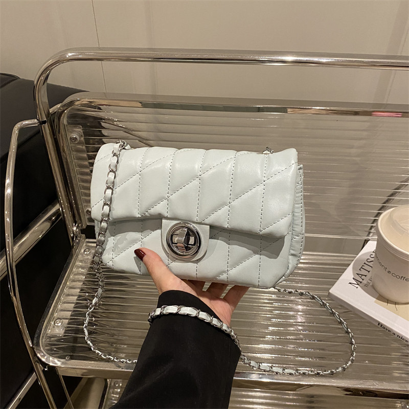 今年流行爆款小方包包女2025春季新款百搭链条时尚超火单肩斜挎包,箱包皮具/热销女包/男包,小方包,淘宝优惠券,粉丝福利购,淘宝优惠卷