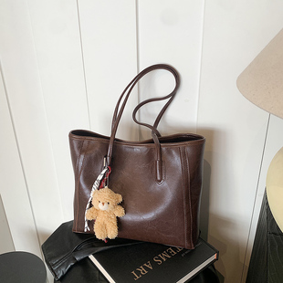 大气通勤手提包包女2024新款潮韩版高级质感单肩腋下包气质托特包