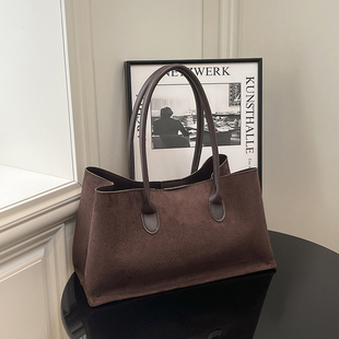 2025新款 森萌潮流复古感单肩包女森萌潮流极简风通勤腋下托特包潮