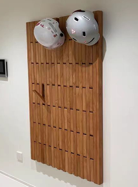 墙面创意木条衣帽架衣挂墙壁实木衣帽钩黑胡桃木玄关置物架钢琴键