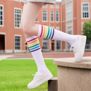 儿童学生彩虹条纹中筒袜