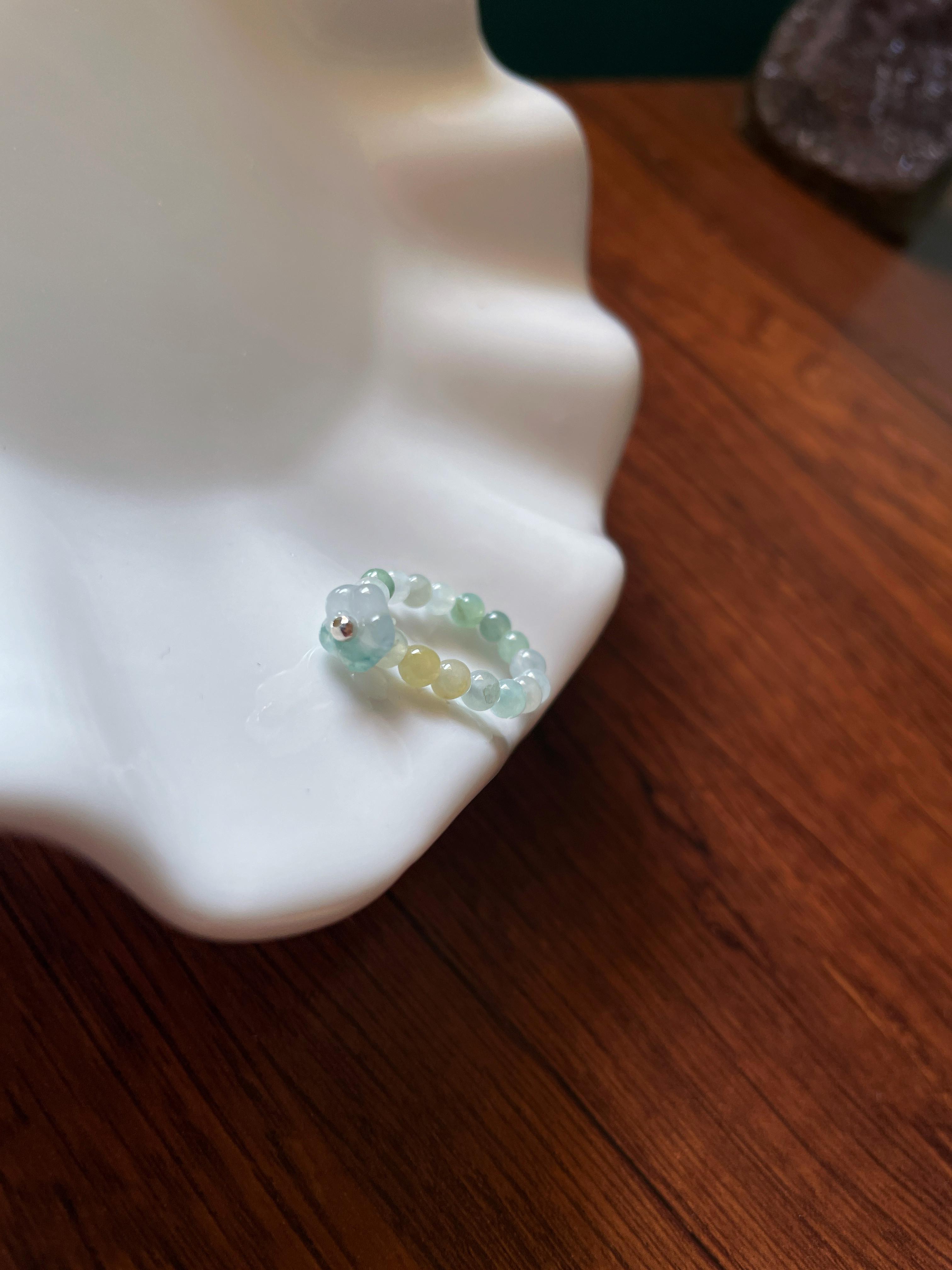 天然a货翡翠飘花小花戒指素圈冰蓝水小米珠戒圈玉戒简约ins风指环