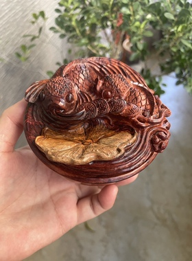 海黄金玉满堂  精工雕刻，水波荡漾  口径10高6厘米，260克