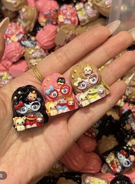 定制立体眼镜妹kt卡通diy手工包挂钥匙扣场景树脂配件装饰品摆件