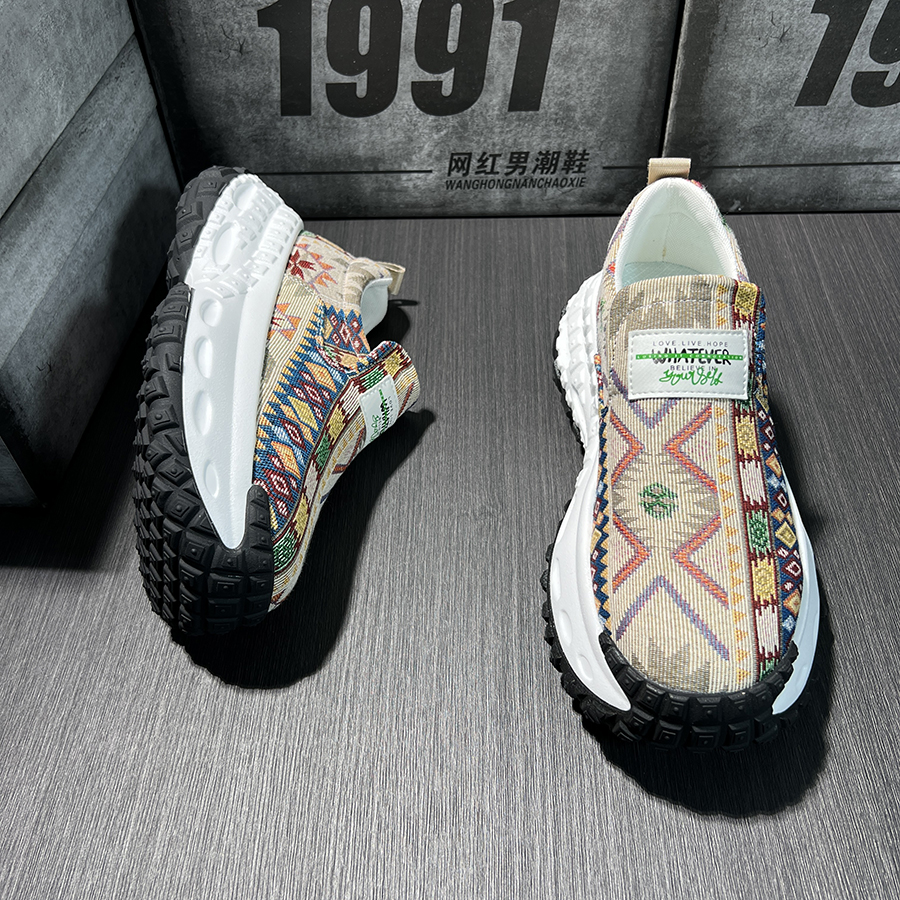 2025新款男鞋秋冬时尚潮流民族风帆布厚底增高鞋一脚蹬男士休闲鞋