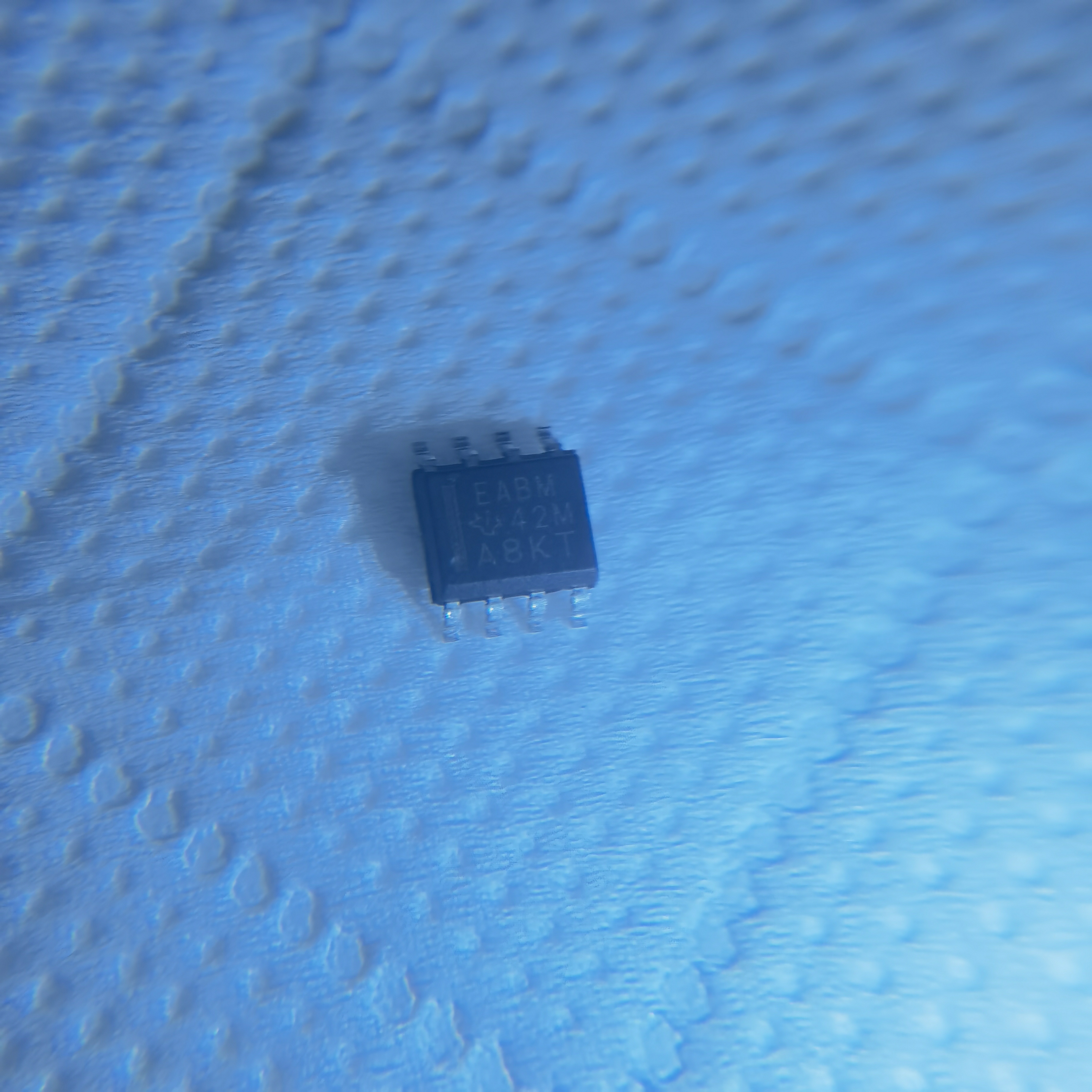 UCC28C45MDREP SOP8 丝印EABM AC-DC控制器稳压器