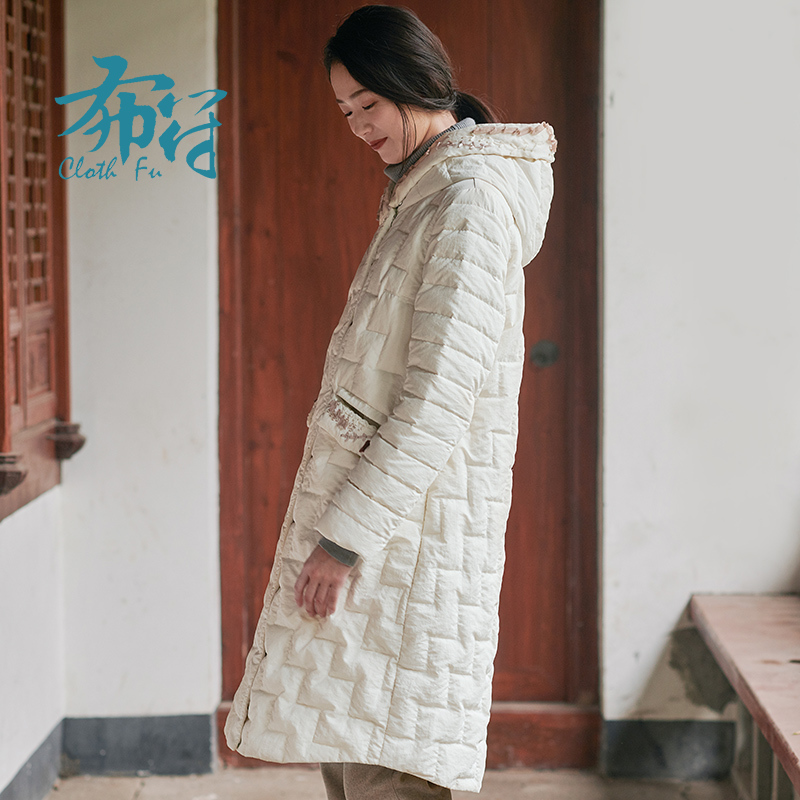 布符新款刺绣显瘦轻薄连帽外套