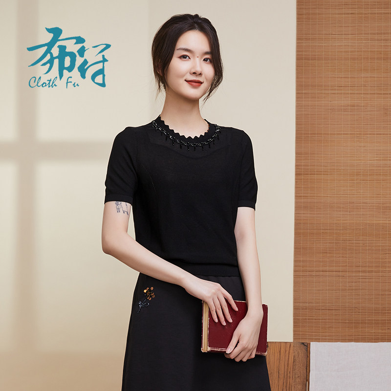 布符春季新款原创钉珠简洁大方设计T恤针织圆领短袖上衣女