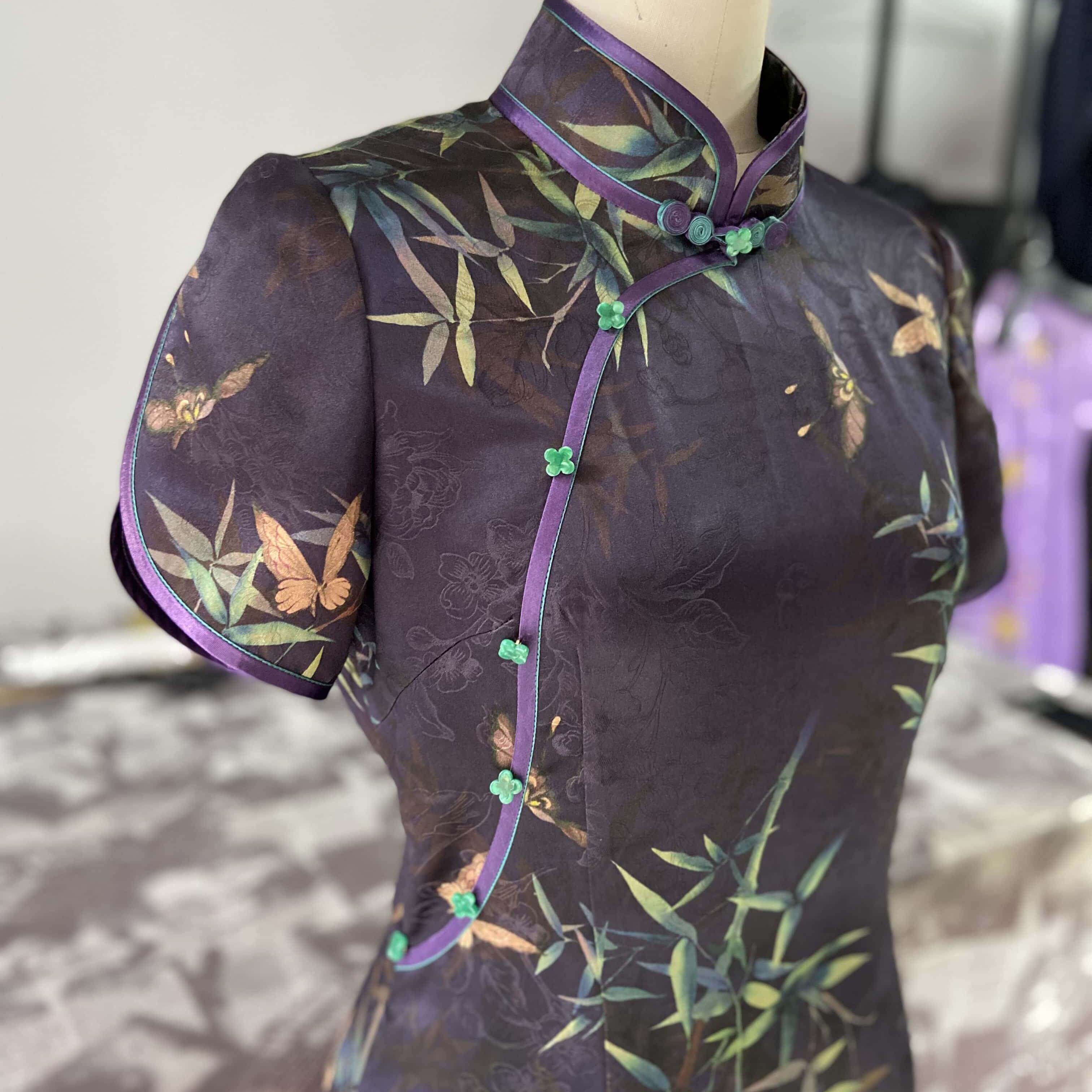 来图量体定制复古女旗袍新中式双面羊绒宋锦马甲男真丝衬衣