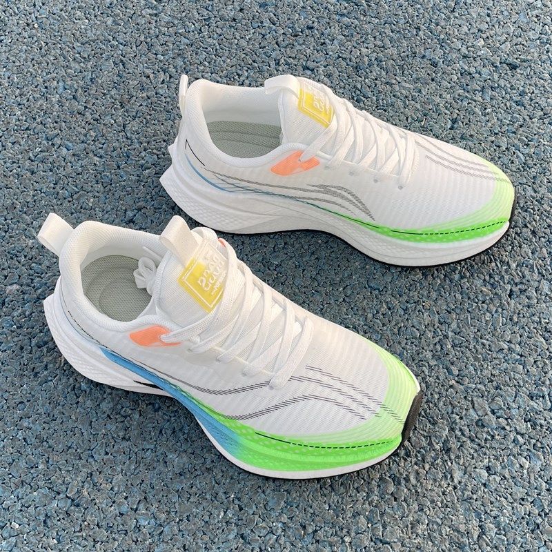 漫步8轻便减震防滑耐磨跑鞋学生