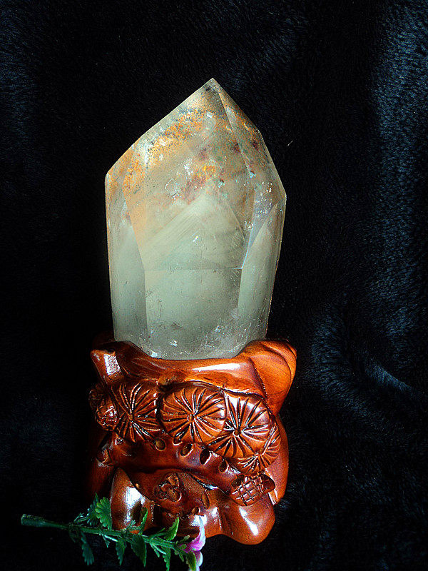 中国水晶矿石天然绿幽灵千层山金字塔水晶柱180&times;65&times;60mm