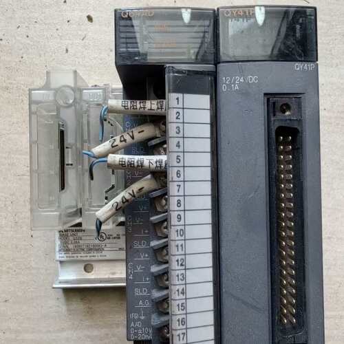 议价三菱PLC模块，Q64AD+QY41P，拆机件，成色见图，外