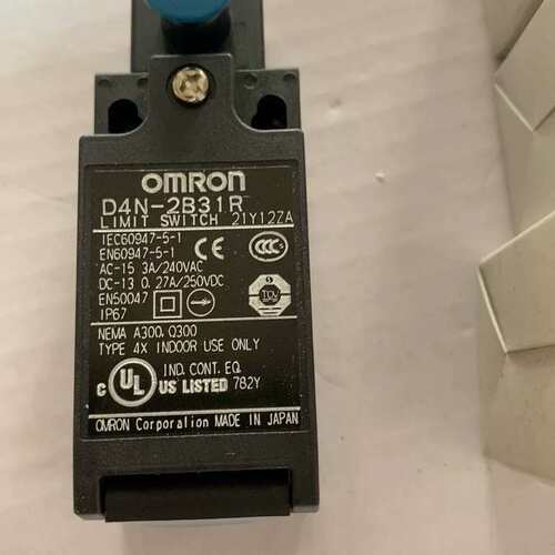 议价全新原装进口欧姆龙行程开关D4N－2B31R 二只D4N－2