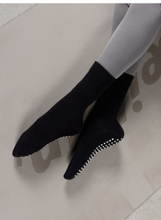 中筒防滑袜成人舞蹈运动袜新疆棉袜子瑜伽初学者男女地板袜小码