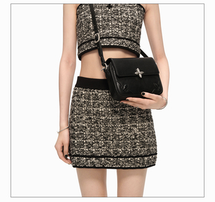 今年流行女春夏2025新款 小众斜挎包质感牛皮复古小方包 高级感法式