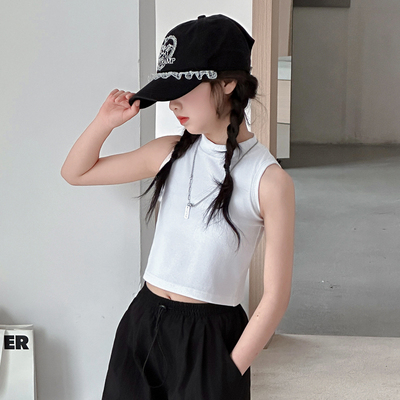 女童修身背心黑色外穿