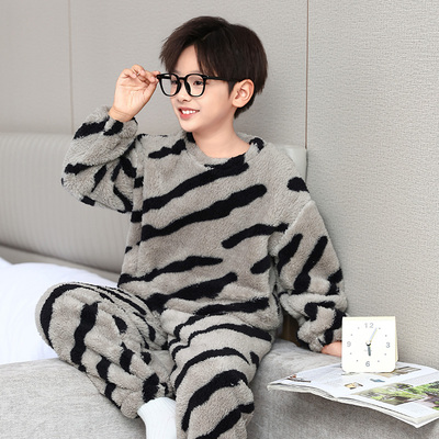 秋冬季男童珊瑚绒家居服套装睡衣