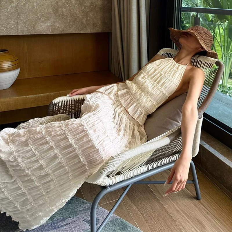 法式浪漫在逃度假人长裙海边高级感网纱分体显瘦纯欲三件套泳衣女