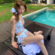 法式 蓝白花卉海岛度假泳衣女挂脖性感深V露背分体纯欲两件套泳装