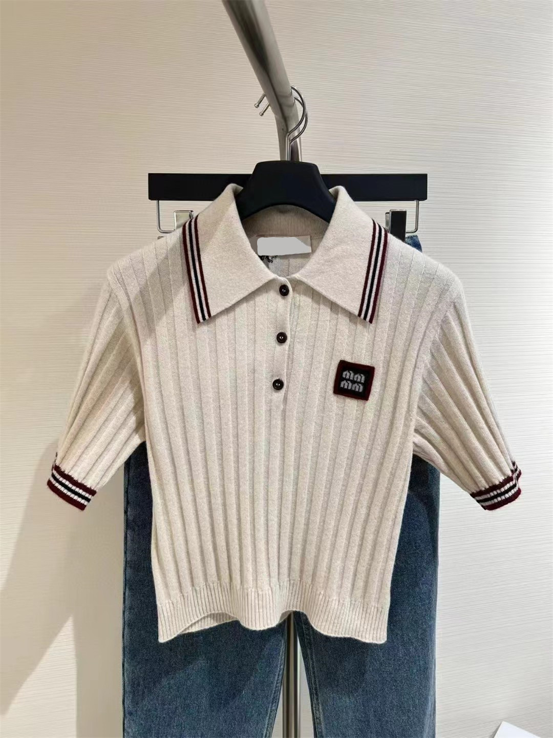 LIITUIO HAUTE COUTURE 24 새로운 여름 스타일 문자 로고 대학 스타일 캐시미어 니트 탑 여성용 반팔 폴로 셔츠