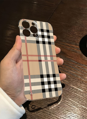 无边框苹果16e适用15promax超薄13透明12硬OPPOfindx8高级感iPhone14plus条纹华为mate70手机壳带支架红米k80