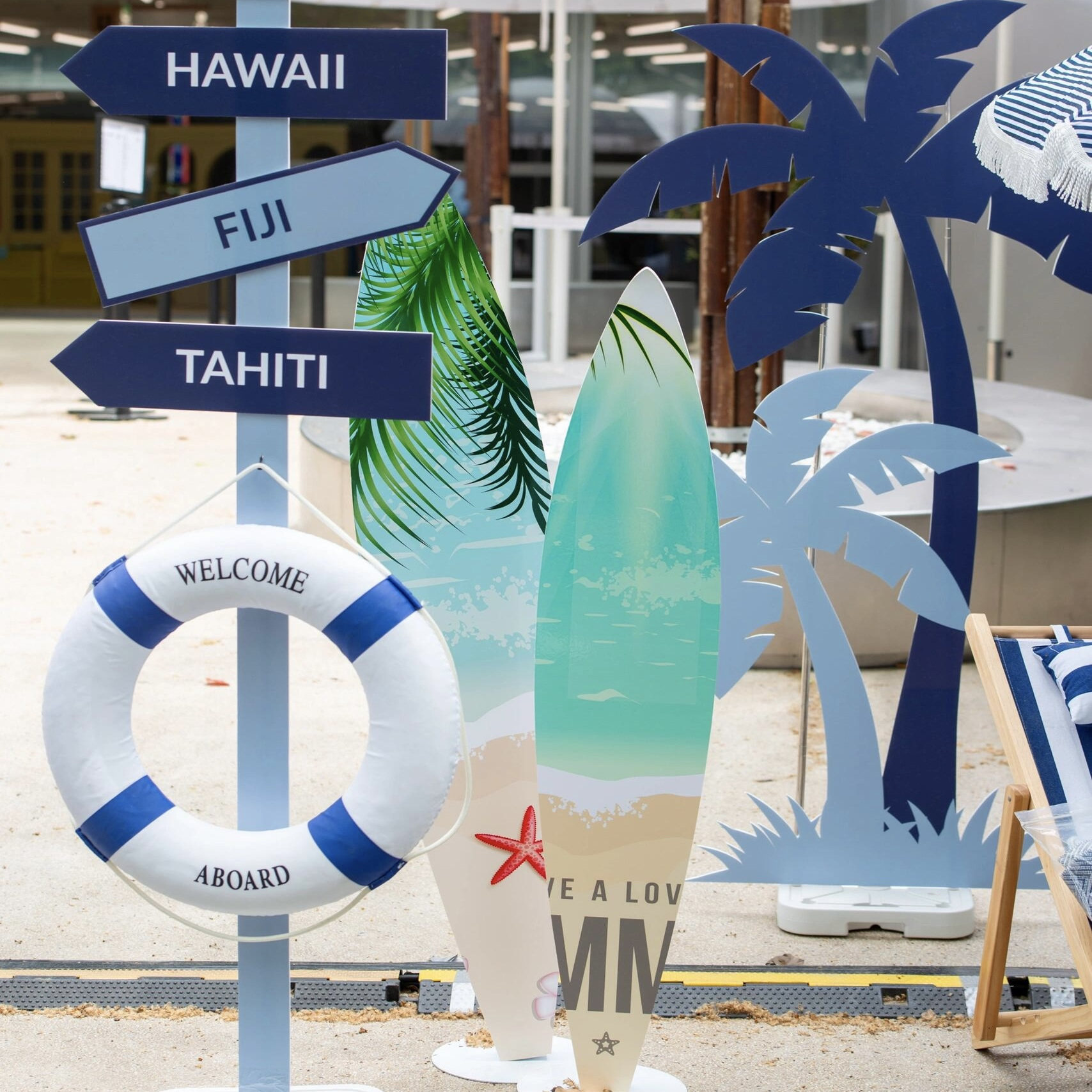 夏季海洋主题橱窗装饰道具DP点冲浪板美陈摆件服装店海边沙滩造景