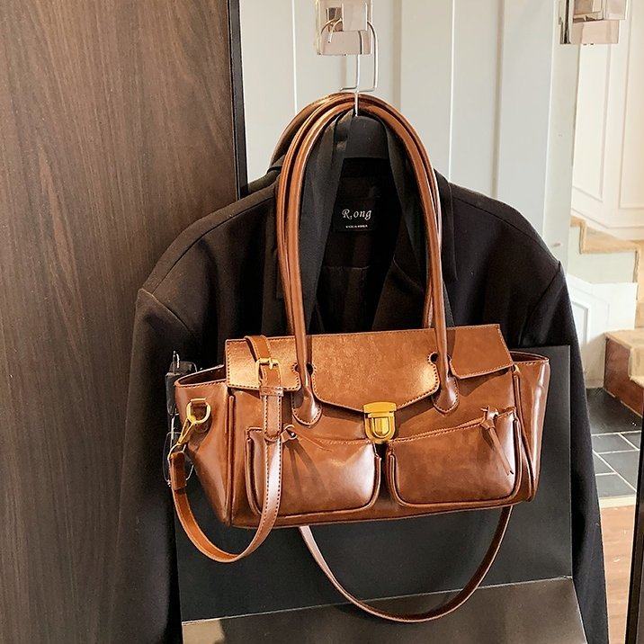 2026冬季新款女单肩包女性2025年秋季均码锁扣,箱包皮具/热销女包/男包,通用款女包,淘宝优惠券,粉丝福利购,淘宝优惠卷