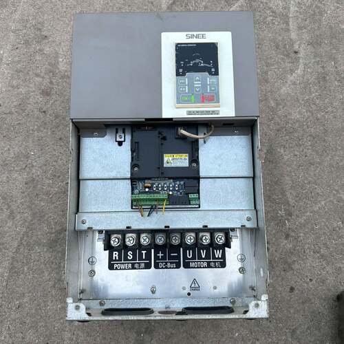 可维修变频器EM600-045-3，45KW，三相运行，输入电议价