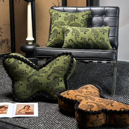 轻奢高级感蝴蝶抱枕沙发客厅护腰异形靠垫飘窗大靠背床头椅子靠枕