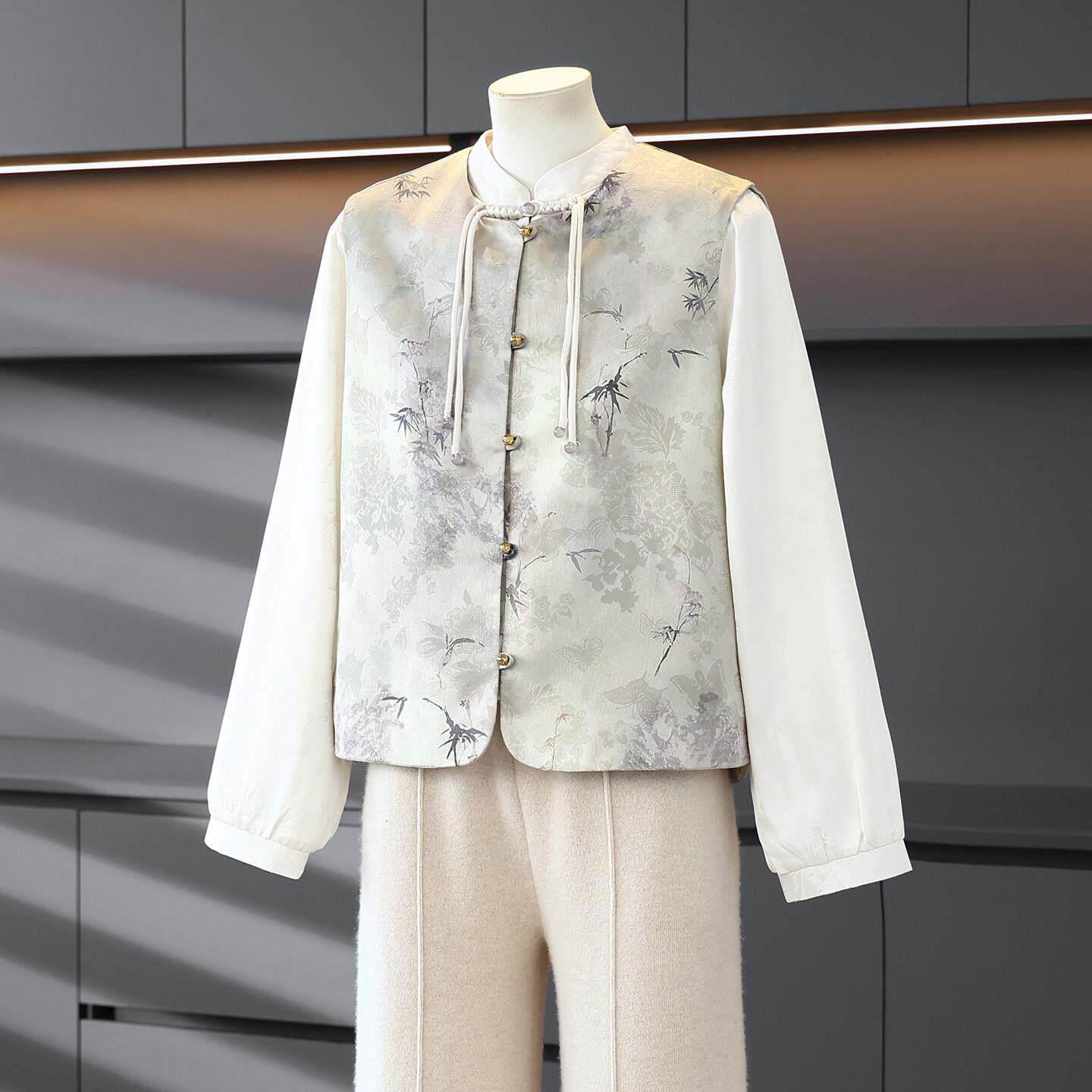 新中式妈妈春秋装今年流行爆款马甲两件式套装2026新款中年女装衬