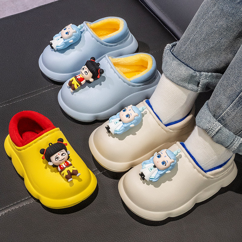哪吒儿童棉拖鞋2025新款冬季男童室内棉鞋保暖包跟防滑防水外穿鞋