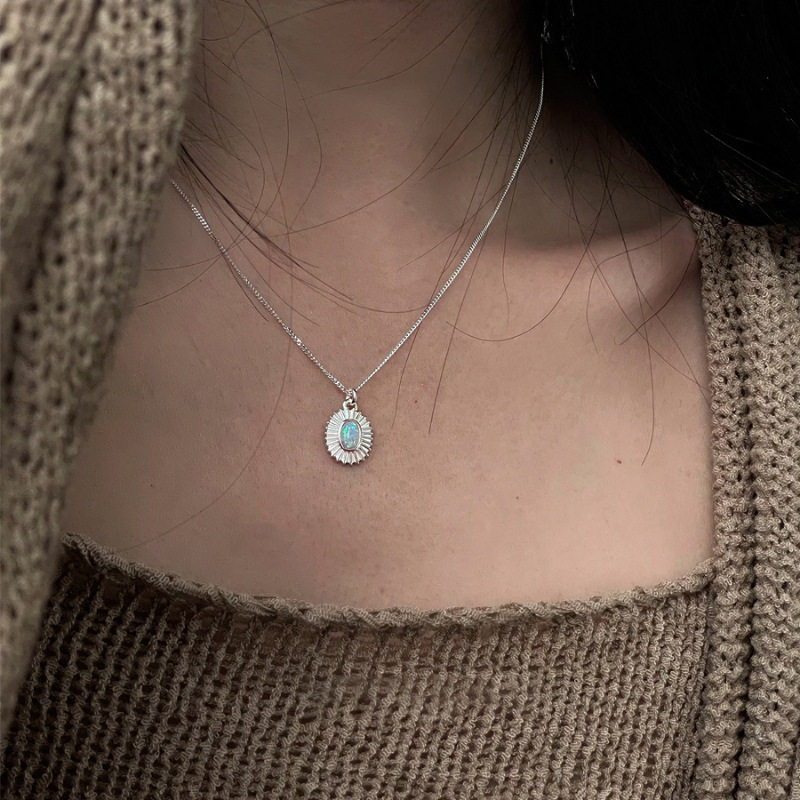 月光石项链女高级感冷淡风时尚