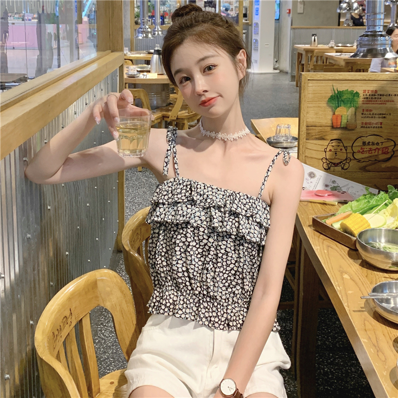 Real shot / real price Korean version sweet and spicy girl small broken flower lotus leaf versatile small sling top