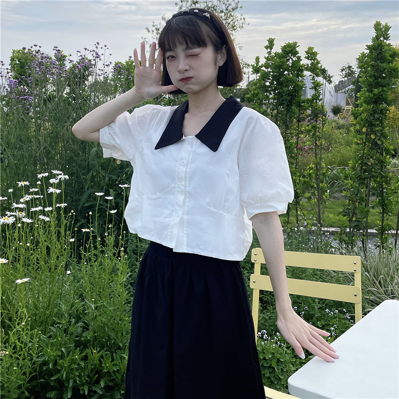 Real shot / real price Korean French short bubble sleeve shirt + two piece black skirt