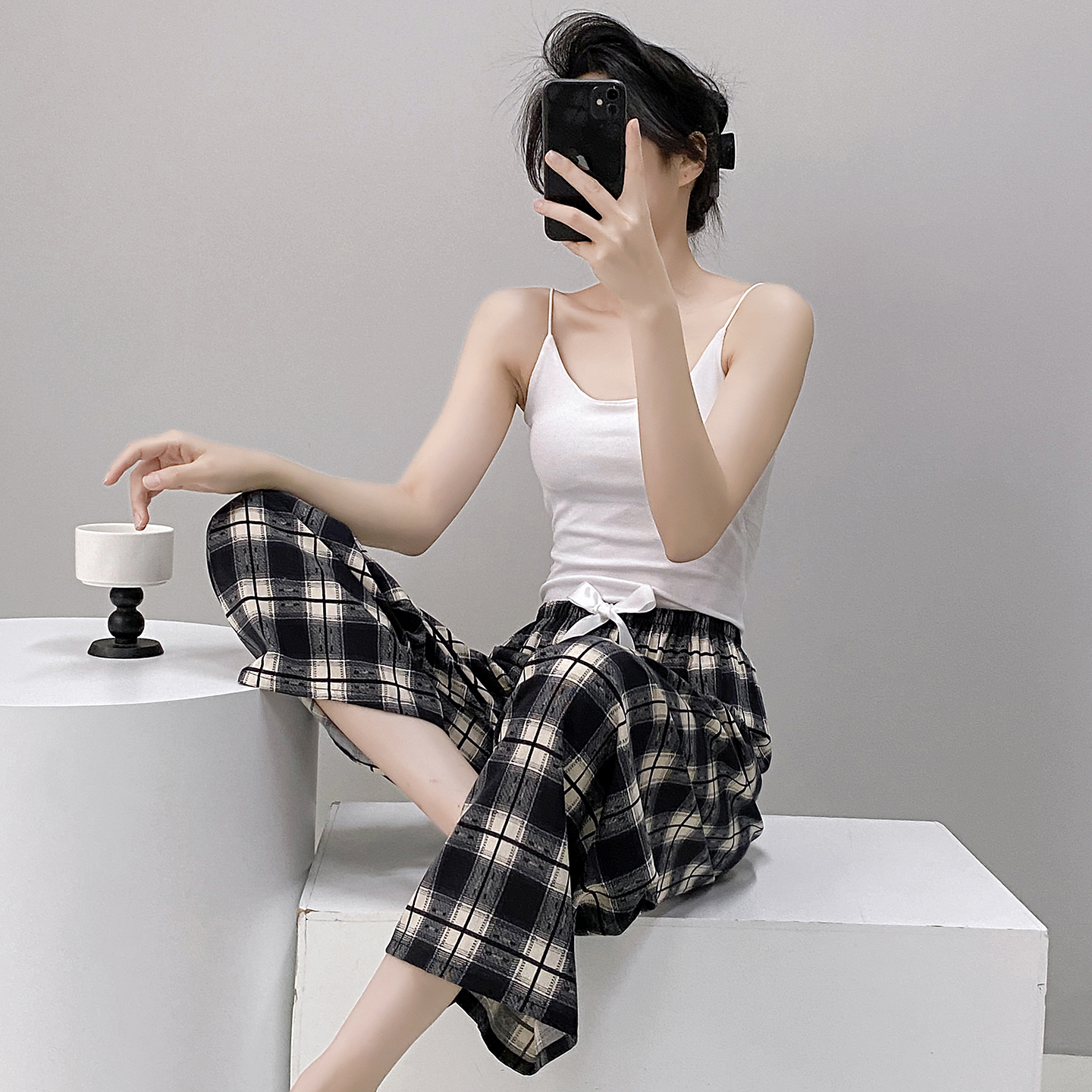 棉绸睡裤女夏季薄款宽松人造棉简约格子阔腿裤可外穿九分长家居裤