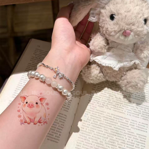 甜梦粉猪 | 卡通软乎乎小猪纹身贴甜美爱心碎花少女可爱防水贴纸