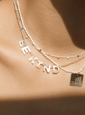 手工定制英文数字年份天然白蝶贝字母14k注金双层锁骨链女项链