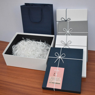 大号礼物盒空盒子生日礼品包装盒ins礼盒伴手香水口红礼品盒定制