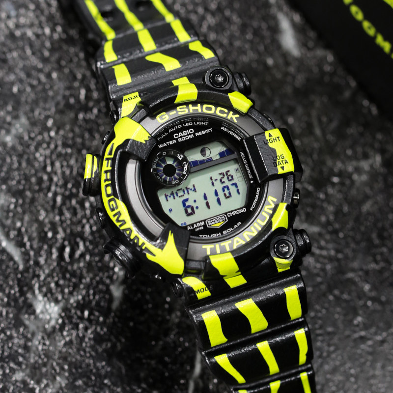 卡西欧手表男蛙人限量新款箭毒蛙太阳电波能运动潜水GW-8200TPF