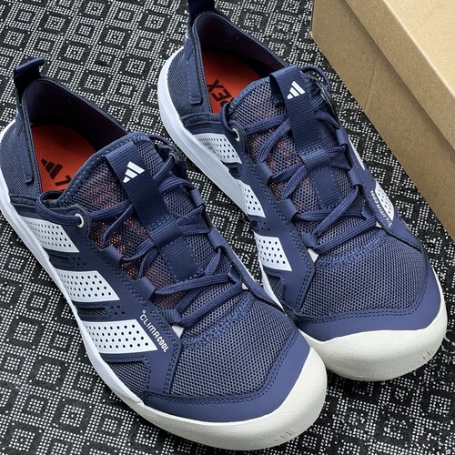 adidas DAROGA 25 织物合成革低帮 徒步鞋 男女同款 青白色HQ9172