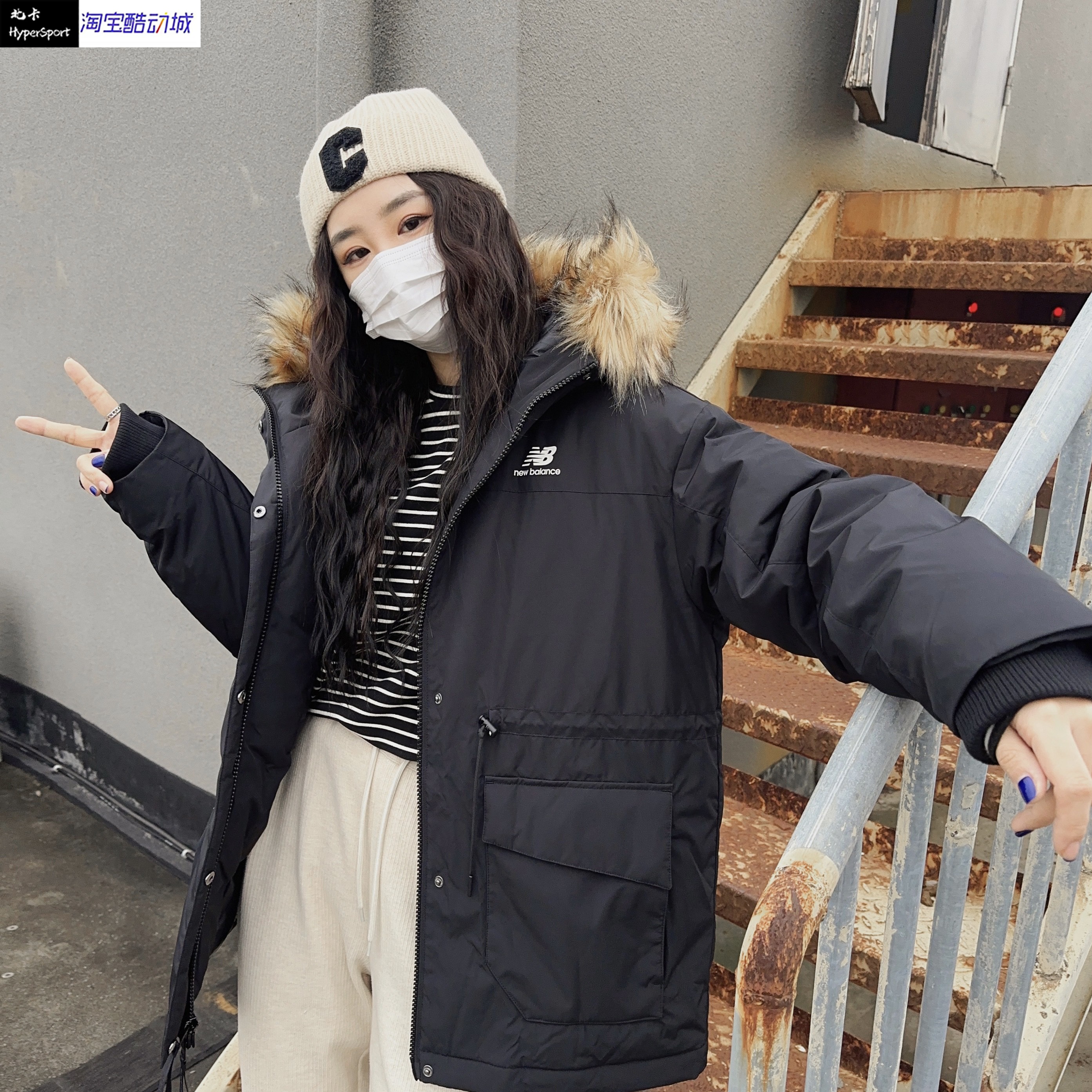 NewBalance连帽中长女款