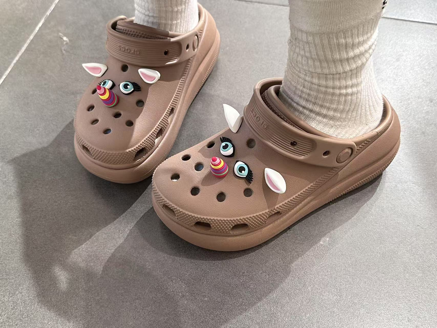 Crocs女款洞洞鞋防滑套脚
