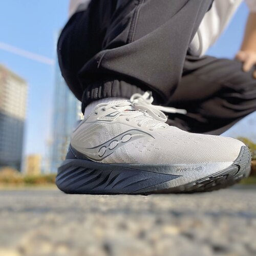 Saucony TRIUMPH胜利 22 旗舰级缓震 慢跑跑步鞋白深兰S20964-218